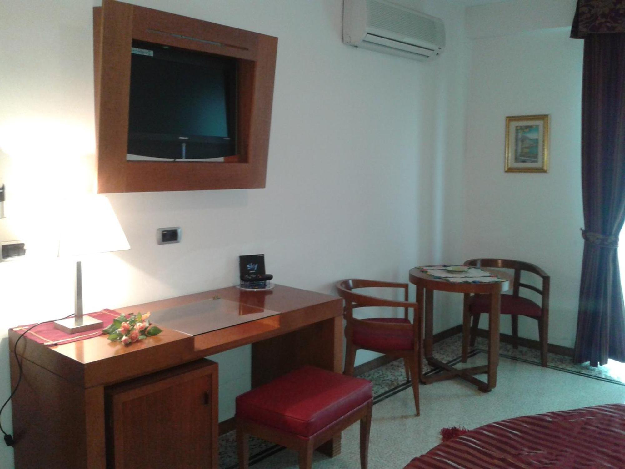 Hotel Nappo San Marzano sul Sarno Habitación foto
