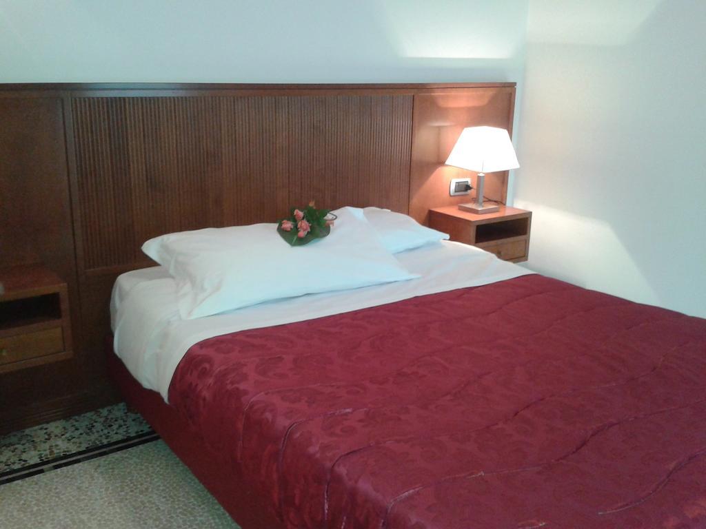 Hotel Nappo San Marzano sul Sarno Habitación foto